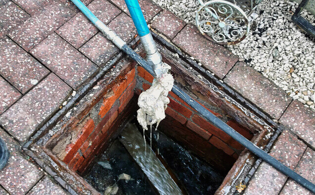 https://plumbercanningvale.com.au/uploads/2025/06/blocked-drains-598620.jpg