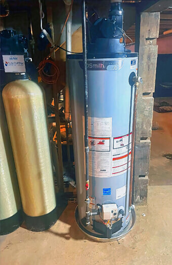 https://plumbercanningvale.com.au/uploads/2025/06/hot-water-724173.jpg